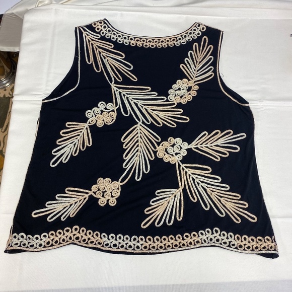 Vintage Embroidered Flowy Tank Top Blouse - Picture 6 of 9